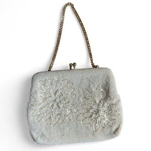 Chic Vintage 50s White Beaded Clutch with Chain Strap